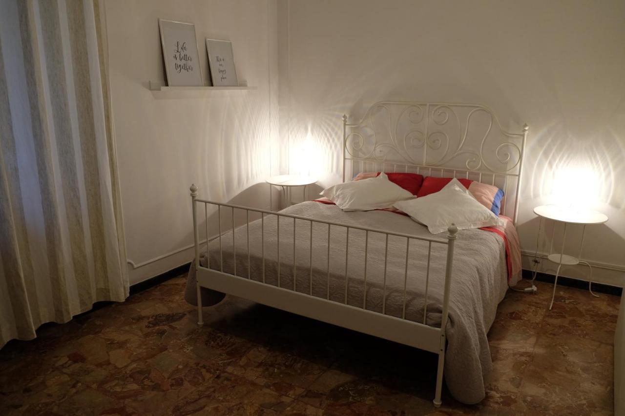 Spaziosa Matrimoniale Nel Centro Di Modena公寓 外观 照片